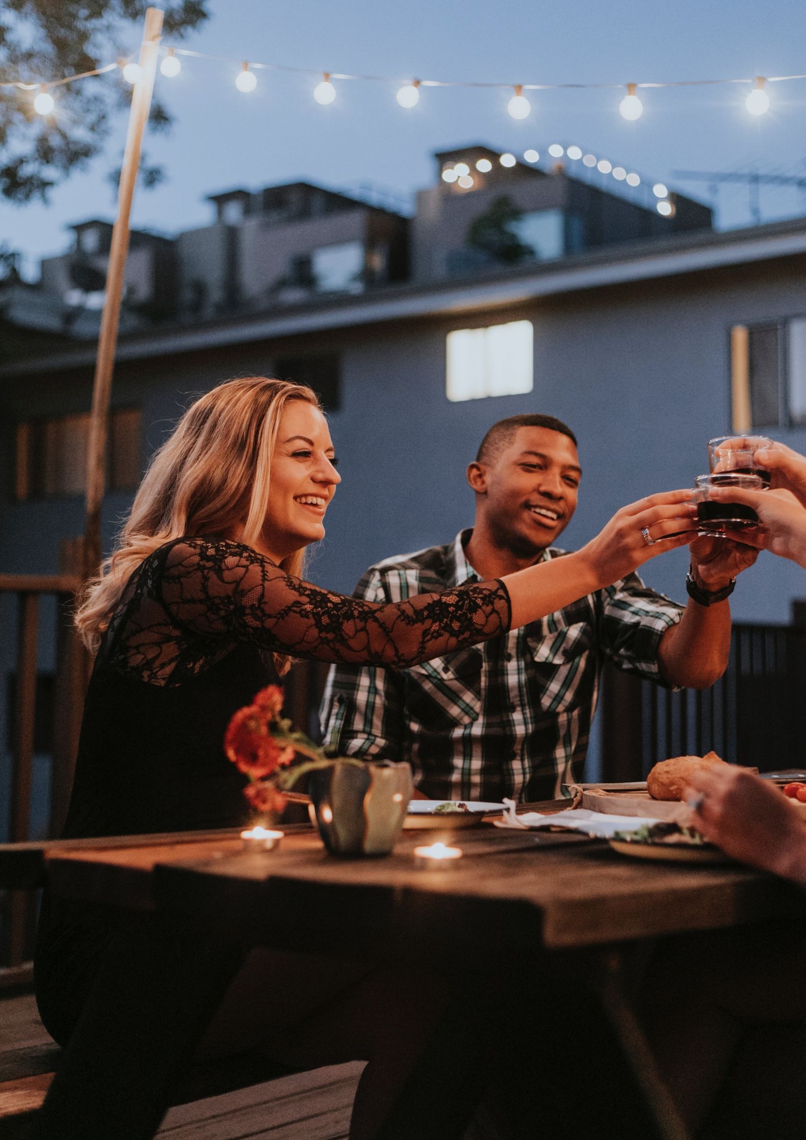 apparecchiare-la-tavola-per-aperitivi-american